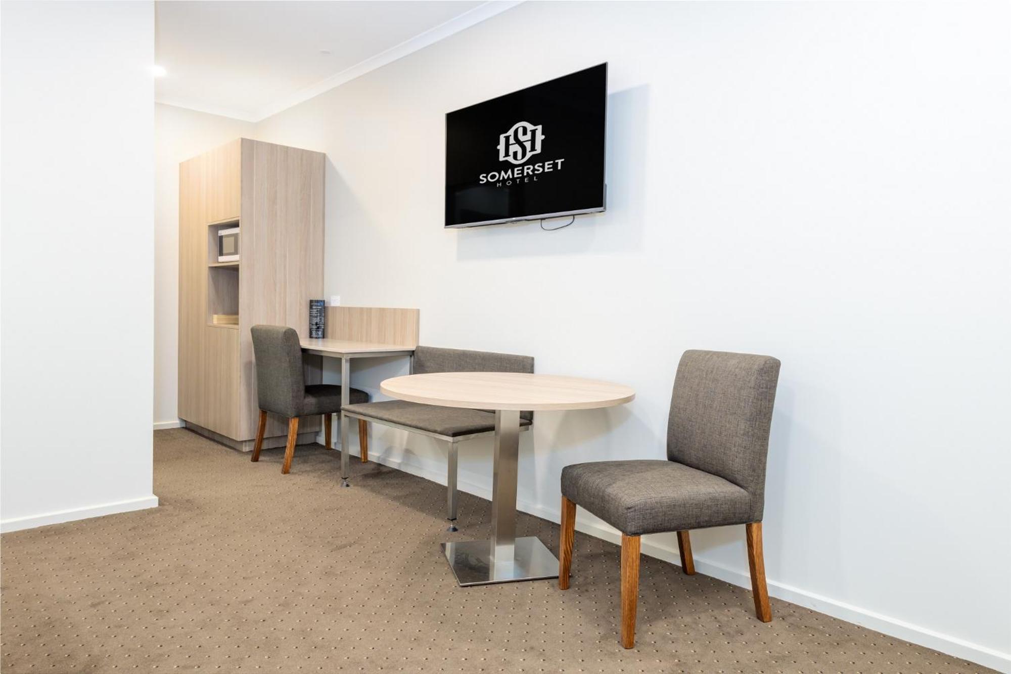 Somerset Hotel Εξωτερικό φωτογραφία